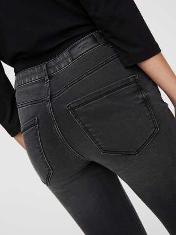 VERO MODA Skinny Jeans 'Sophia' in Black