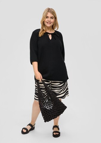 TRIANGLE Blouse in Zwart