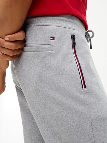 TOMMY HILFIGER Regular Broek in Grijs