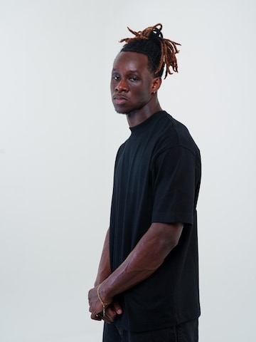 Maglietta 'PREMIUM BASIC TEE' di ATELIER OF FAITH in nero