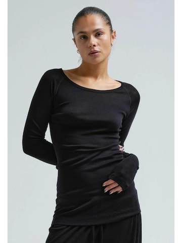 Seamless Basic Shirt 'Jade' in Zwart: voorkant