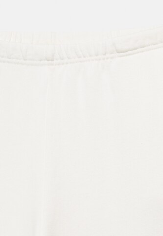 Pull&Bear Tapered Hose in Weiß
