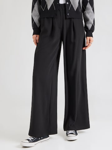 ABOUT YOU Широкий Брюки со складками 'Marla' в Черный: спереди