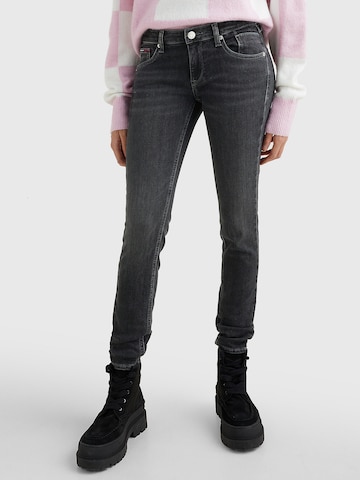 Tommy Jeans Kitsas Teksapüksid 'Scarlett', värv must: eest vaates