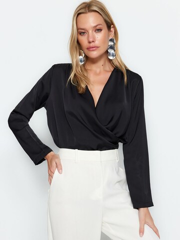 Trendyol - Blusa en negro: frente