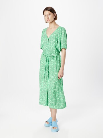 Monki - Vestido camisero en verde: frente