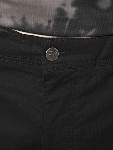 Regular Pantalon cargo 'Olli' Forplay en noir