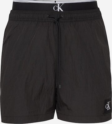 Shorts de bain Calvin Klein Swimwear en noir : devant