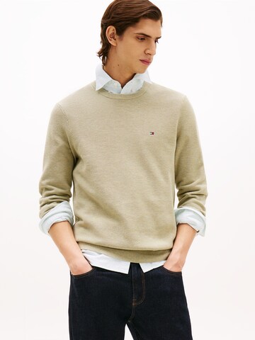 TOMMY HILFIGER Свитер 'ESSENTIAL' в Зеленый: спереди
