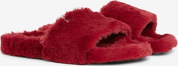 TOMMY HILFIGER Slippers in Red