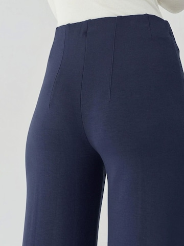 Hiccup Regular Pants in Blue