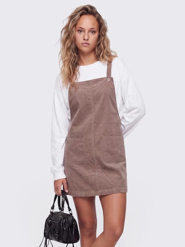 Robe 'Greta' studioselect en vert : devant