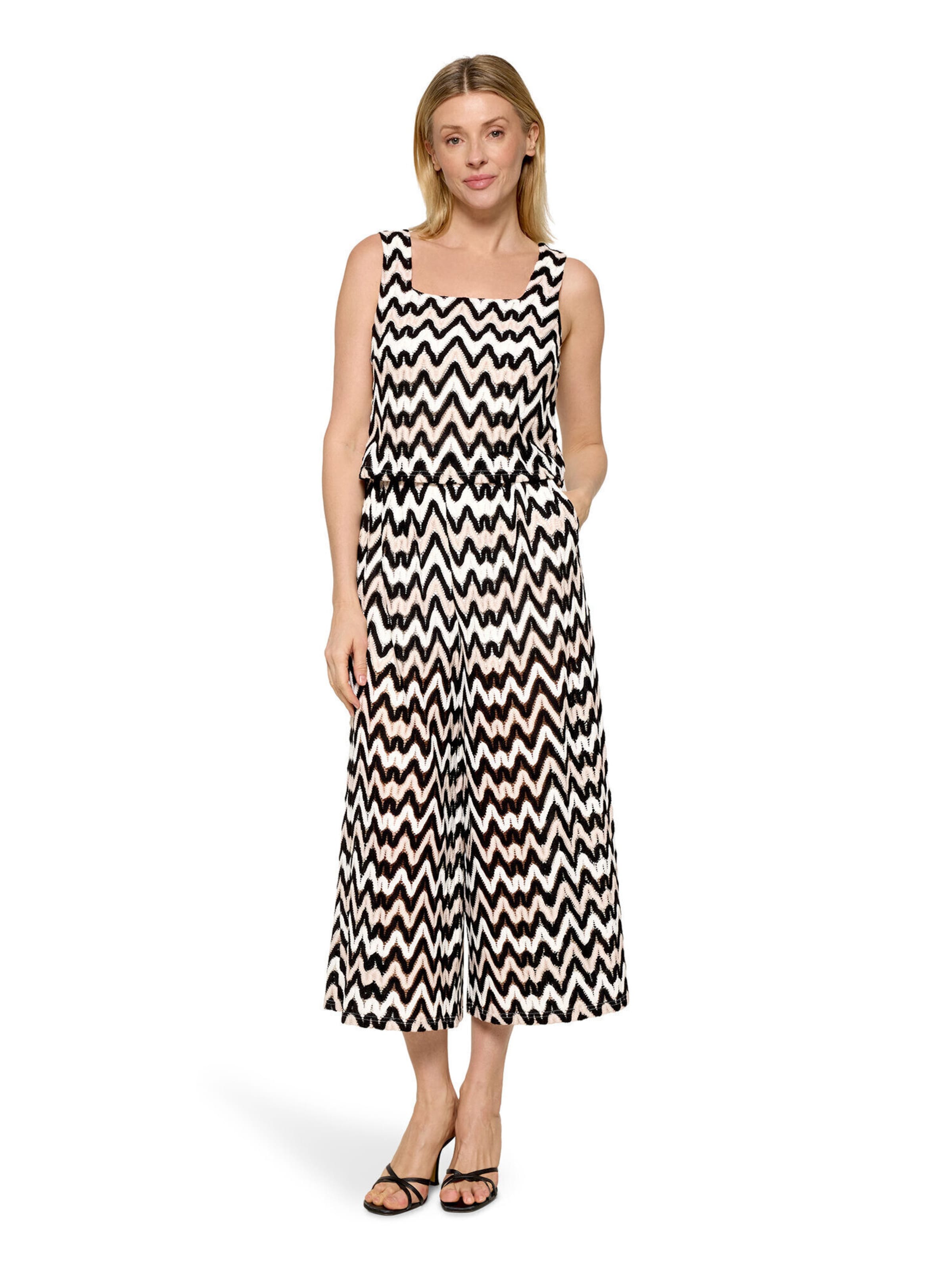 Betty Barclay Jumpsuit ohne Arm in Schwarz: Vorderseite