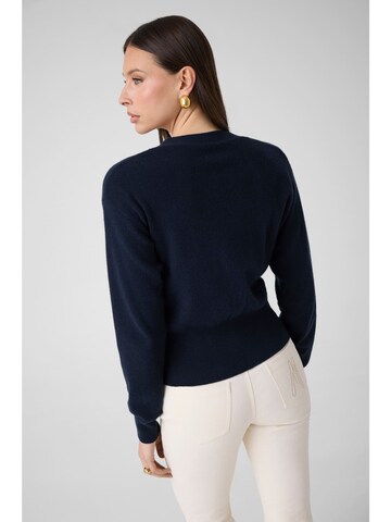 GUESS Pullover in Blau