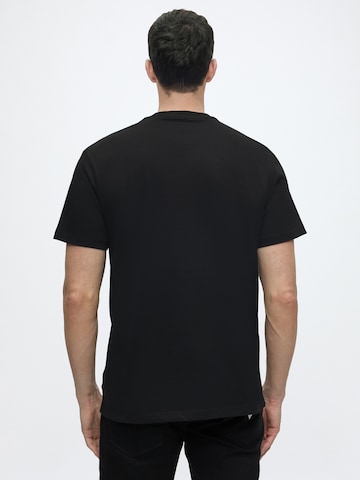 T-Shirt GUESS en noir