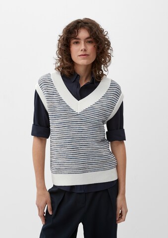 s.Oliver Sweater in Blue: front