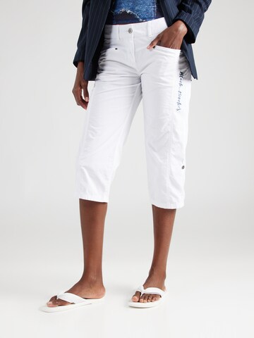 Soccx Regular Pants in White: front