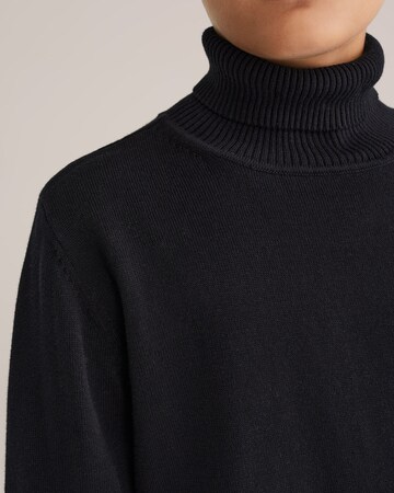 WE Fashion Sweater in Black