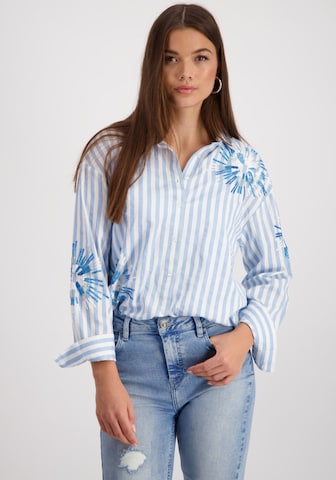 monari Blouse in Blue: front