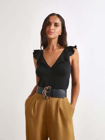 Scalpers Top in Black: front