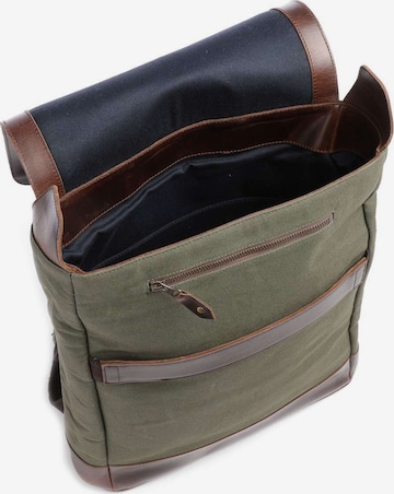 Buckle & Seam Rucksack in Braun