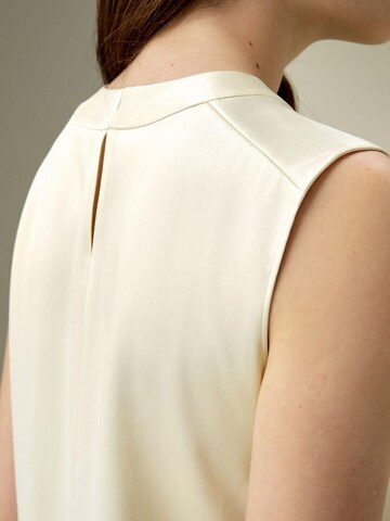 Lilysilk - Blusa en blanco