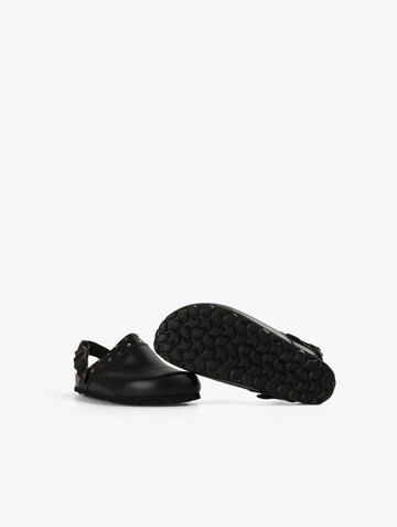 Scalpers Clogs 'Zueco ' in Black