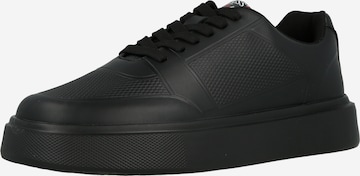 GUESS Ниски маратонки 'Pleziar' в черно: отпред