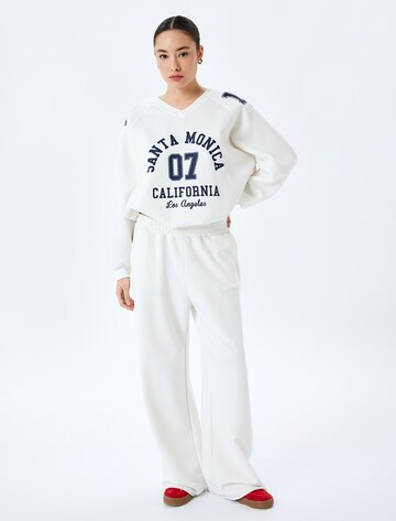 Koton Sweatshirt in White