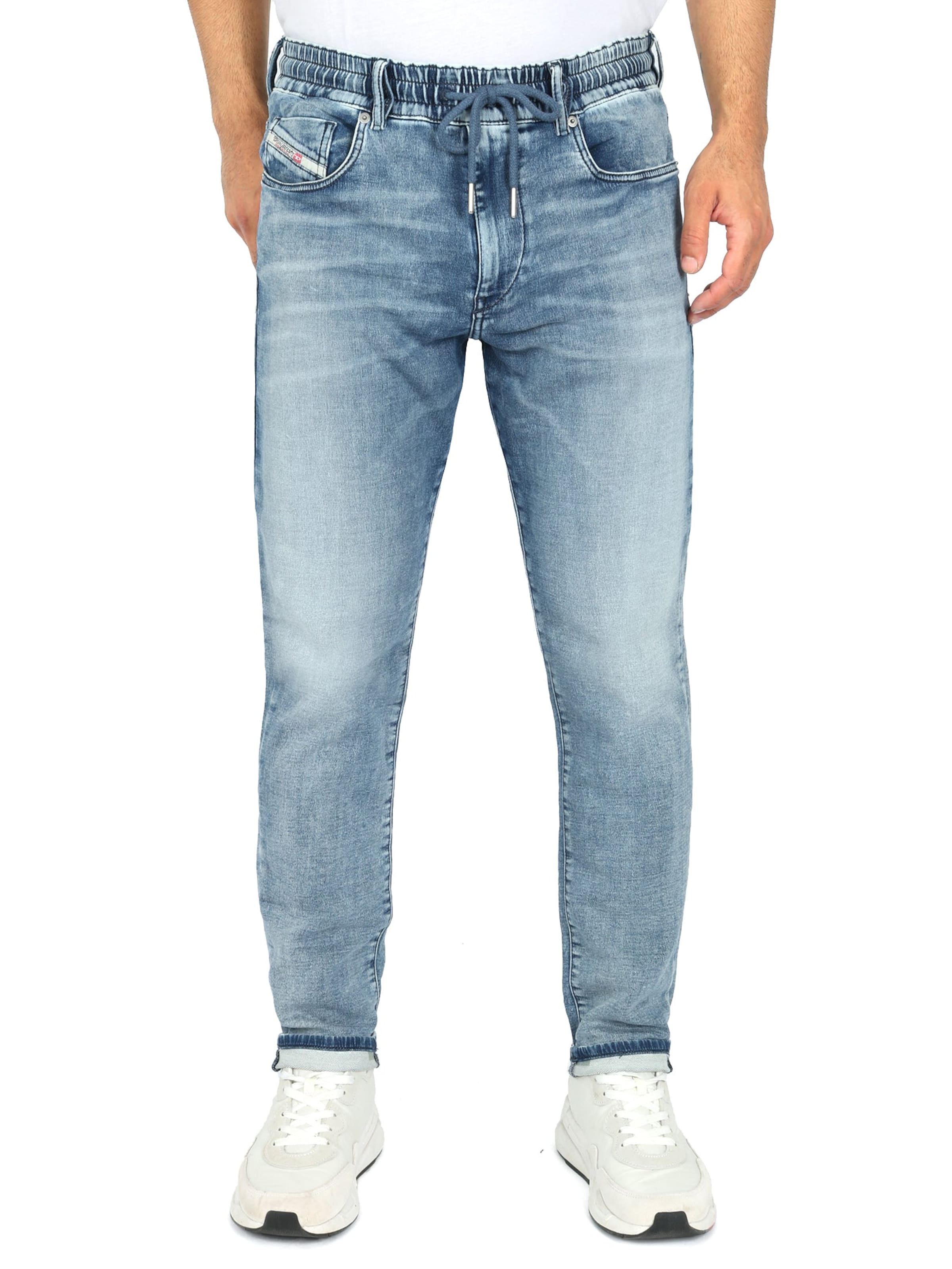 DIESEL Slimfit Jeans 'D-STRUKT SUPERSTRETCH JOGGJEANS'‌‌‌‌‌‌‌‌ in Blau