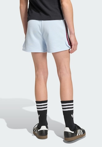 ADIDAS ORIGINALS - Loosefit Pantalón deportivo en azul