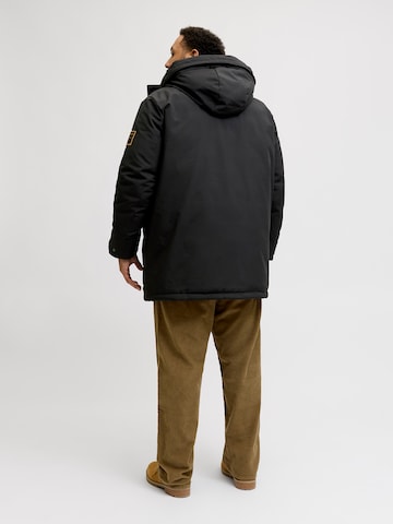 Jack & Jones Plus Zimska jakna 'JJFINN' | črna barva