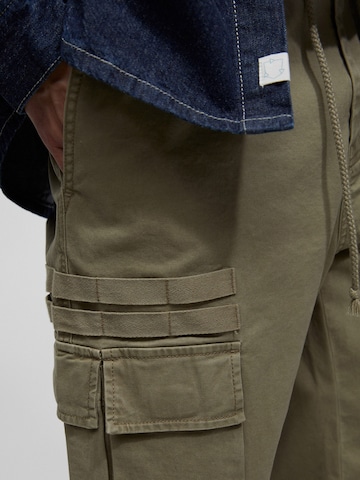 Pull&Bear Tapered Cargo nadrágok - zöld