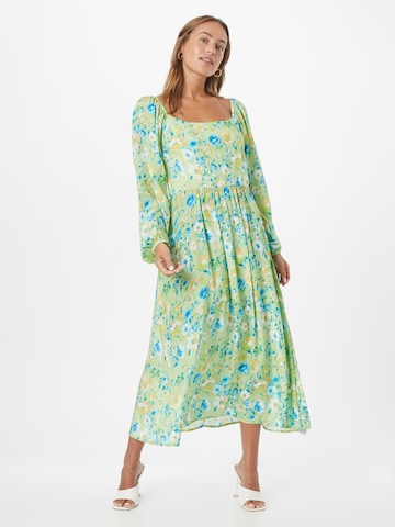 Moves Dress in Green: front