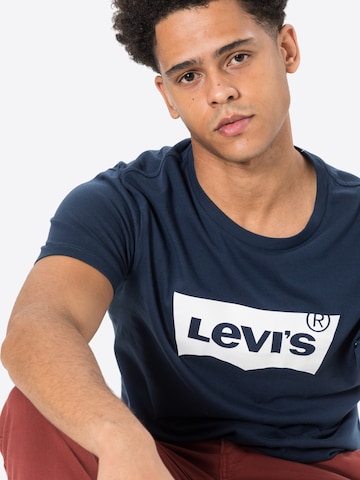 LEVI'S ® Regular Shirt 'Housemark Graphic Tee' in Blauw