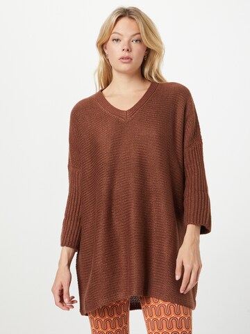 Pull-over oversize 'Vera' Noisy may en marron : devant