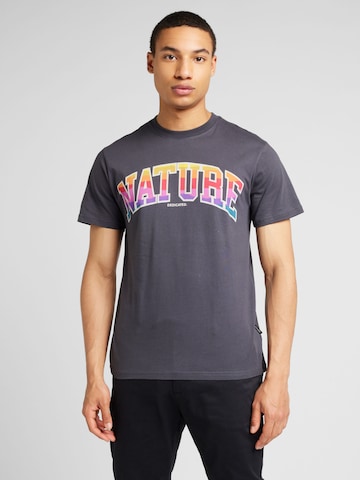 DEDICATED. T-Shirt 'Stockholm Nature Sunset Charcoal' in Grau: Vorderseite
