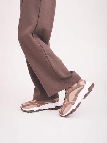 nae Vegan Shoes Tenisky 'Hanoi' – hnědá
