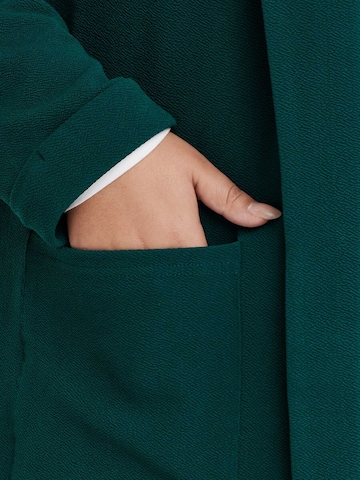 ONLY Carmakoma Blazer in Green