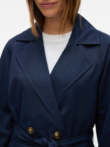 Cappotto di mezza stagione 'VMLou' di VERO MODA in blu