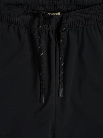 HALO Regular Broek in Zwart