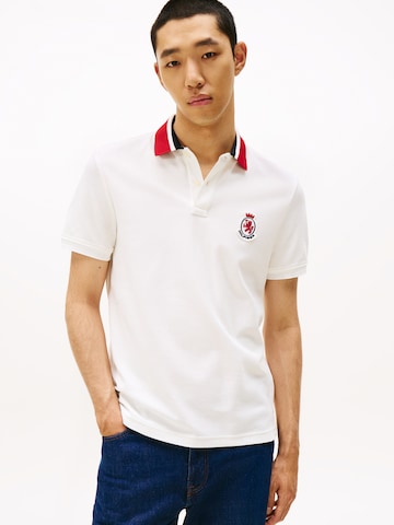 TOMMY HILFIGER Футболка в Белый: спереди