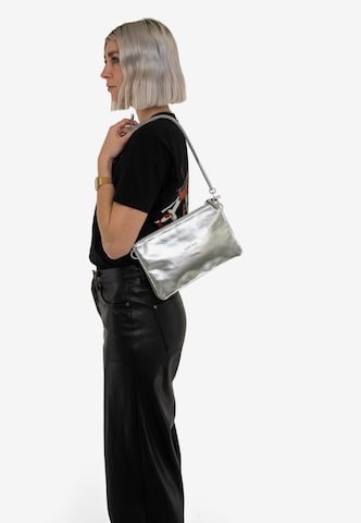 Expatrié Crossbody bag 'Emilie' in Silver: front