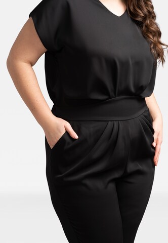 Karko Jumpsuit ' DORATA ' in Schwarz