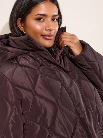 Friends Like These Зимнее пальто в Красный