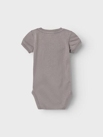 Barboteuse / body NAME IT en gris