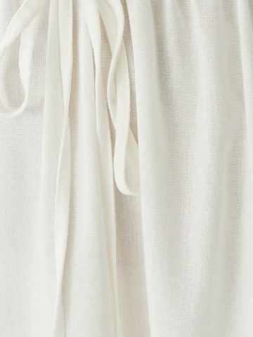 Abito 'Carol' di Willa in bianco