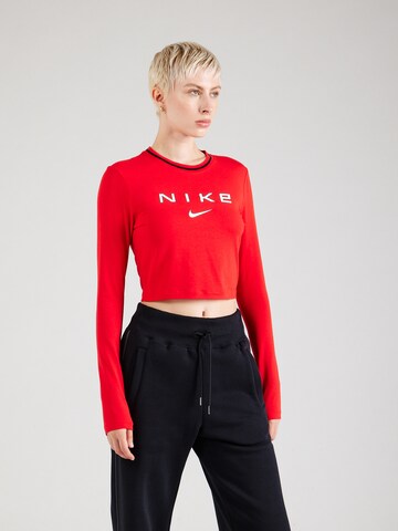 Nike Sportswear Тениска в червено: отпред