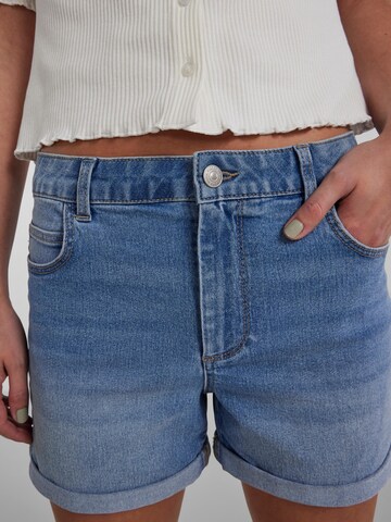 PIECES Regular Jeans 'Peggy' in Blauw