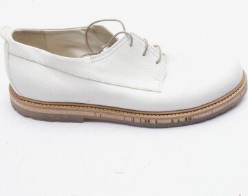 Attilio Giusti Leombruni Flats & Loafers in 38 in White: front